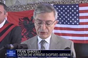 Klika politike  dhe nderi i nëpërkëmbur i Shqipërisë