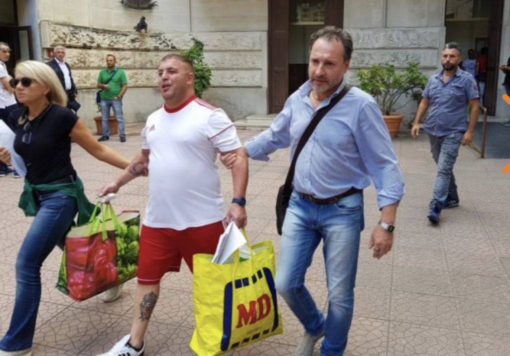 FOTOT/ EMRAT /Grupi i specializuar  për  trafikimin e drogës nga Ballkani