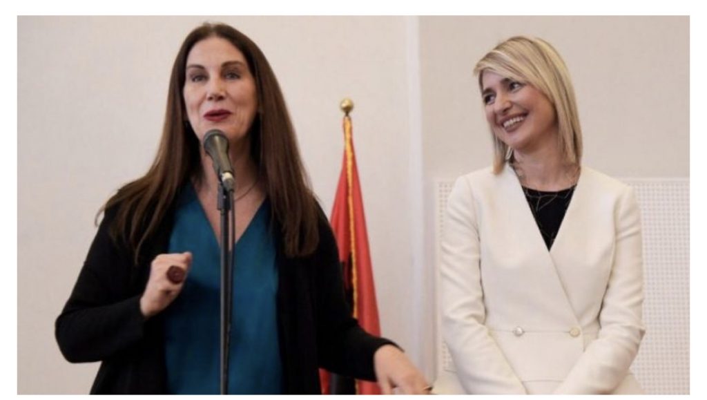 Ministrja e re e Kulturës si Kumbaro për gafat…