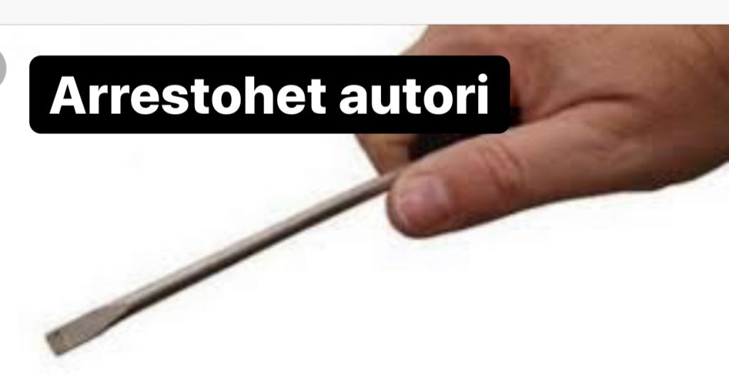 Sulm me kaçavidë në mes të Durrësit