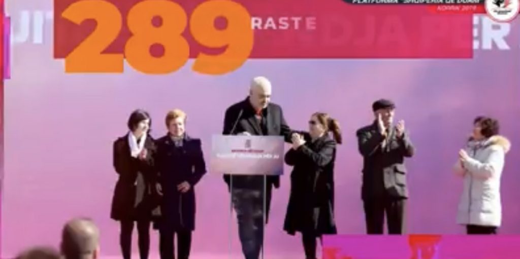 Rama bën bilancin e bashkëqeverisjes dhe garanton: S’mund dhe nuk duhet të heqim dorë