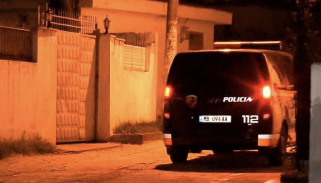 Detajet/Masakron për vdekjen gruan me thikë dhe hidhet nga kati i shtatë i pallatit