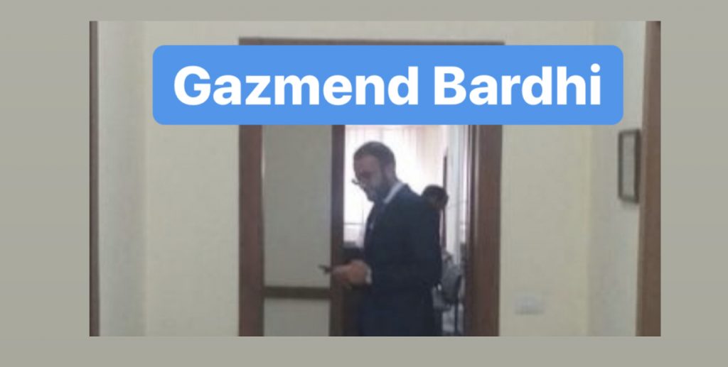 Sekretari i Përgjithshëm i PD-së paraqitet në gjykatë për ‘Dosjen Babale’