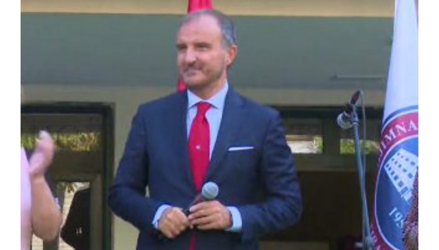 Soreca para gjimnazistëve: Shumë shpejt çelen negociatat e BE me Shqipërinë, kini besim