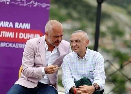 FOTO/ Meta tallet me Ramën: O Zot ç’më ka gjetur me këtë njeri!