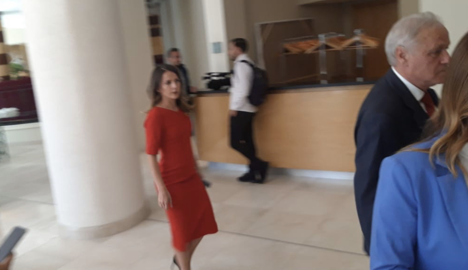 VIDEO/ PD dhe opozita e re u larguan nga tryeza e OSBE-së, qejfmbetje