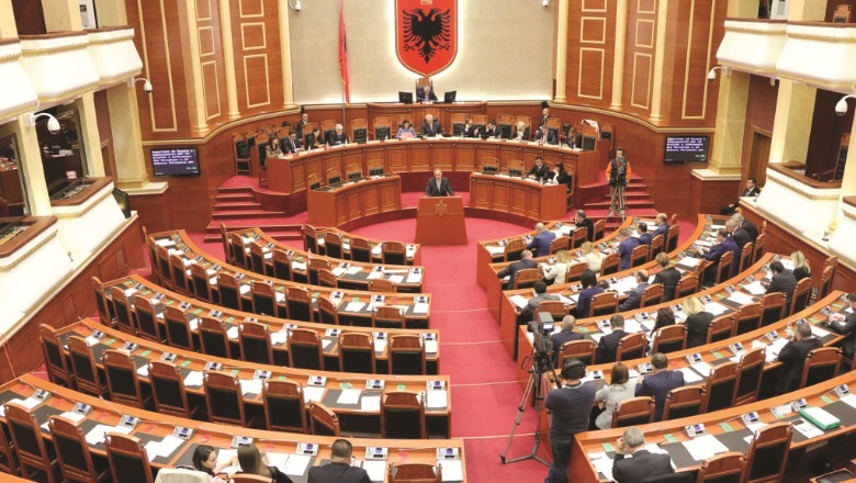 Mazhoranca i hap rrugë  edhe 360 milione  euro  koncensioneve të rrugëve