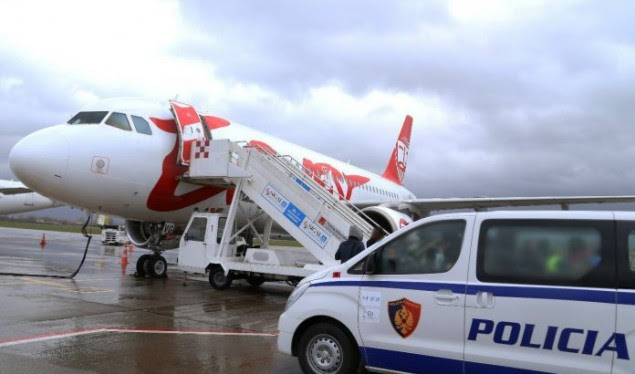 Franca dhe Belgjika kthejnë në Rinas 31 shqiptarë që kërkuan azil