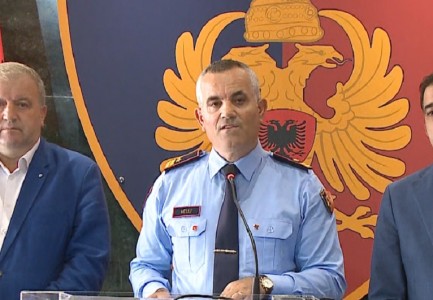 Deklaratë e policisë: Shkatërrohet grupi kriminal, 57 të arrestuar