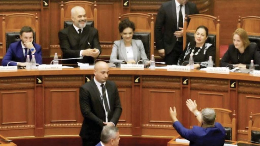 KUVENDI/Rama debatoi  ashpër me Kujtim Gjuzin