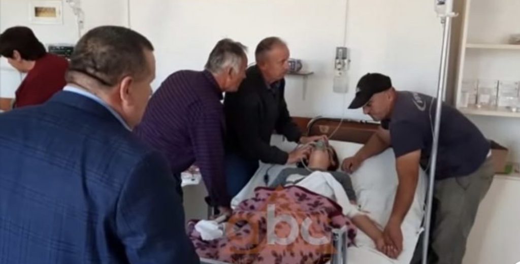 Në gjendje të rëndë, nxënësja e helmuar niset drejt Tiranës