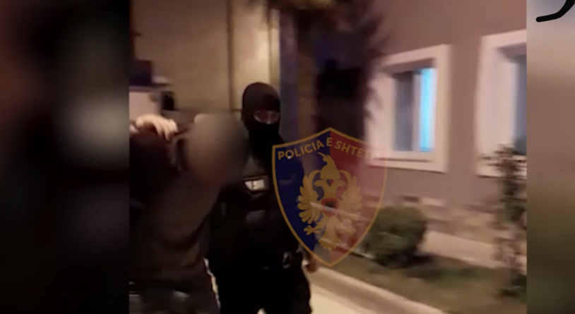 VIDEO e  kontrolleve dhe arrestimeve në Vlorë