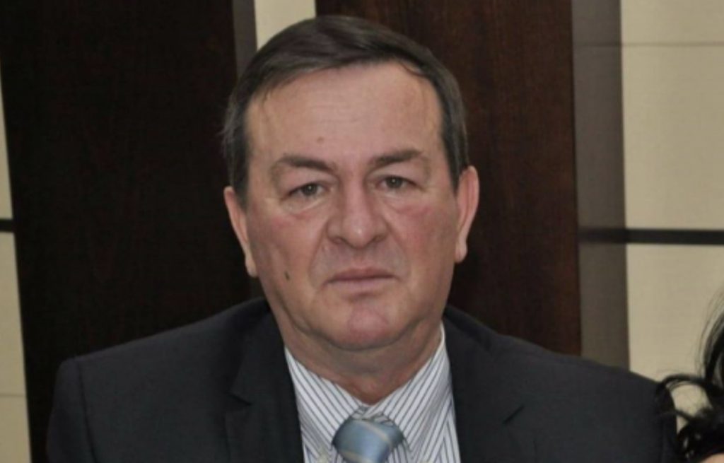 Avokati nxjerr SMS me Ramën: Mos e përdor këtë telefon, po ta përsëris!