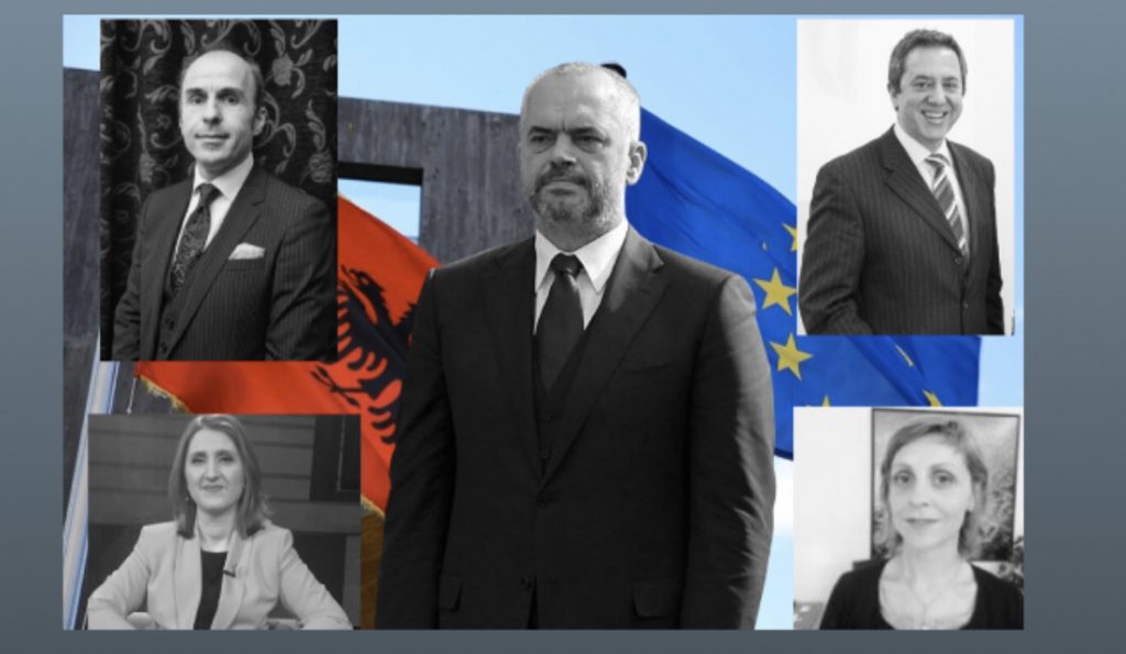 Ambasadorët që hapën vjet negociatat, dorëzojnë dekoratat, ja kujt i jepen tani ato
