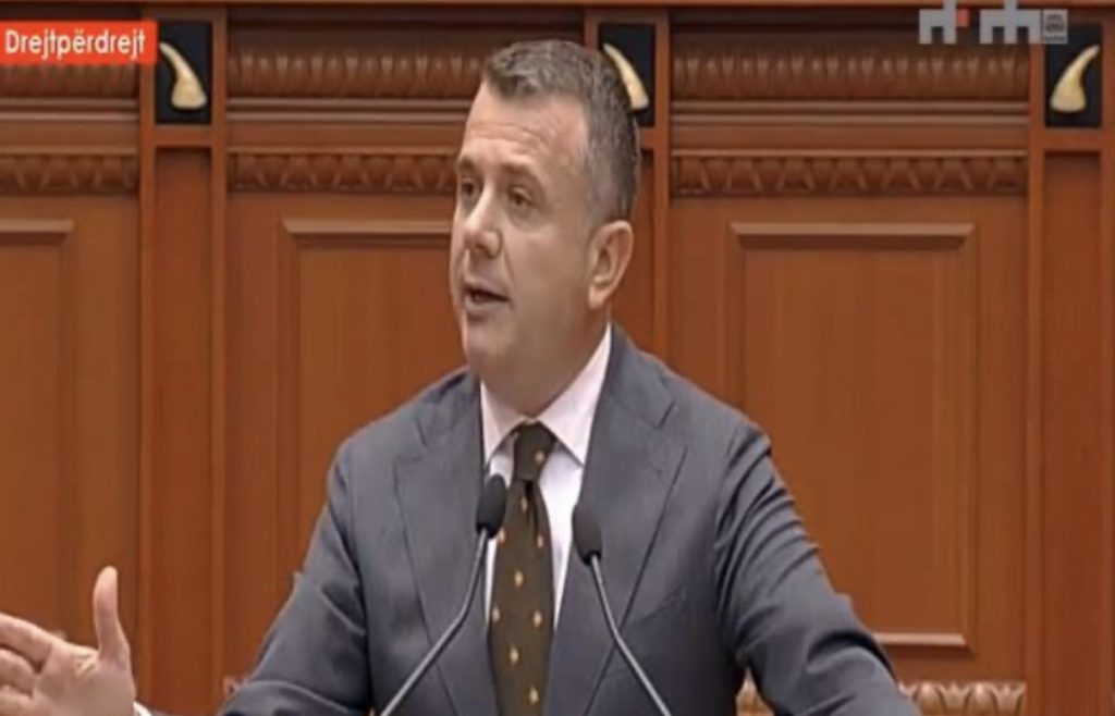 Kodi Zgjedhor/ Balla vë afat dhe i bën thirrje opozitës në Kuvend: Deri për Krishtlindje…