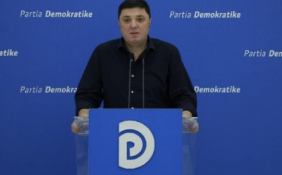 ÇOLLAKU/ “DHURATË” PËR MIQTË E PUSHTETIT MBI 50 PRONA E TROJE PUBLIKE