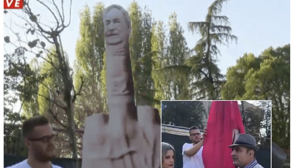 Përurohet para ambasadës së OSBE ‘monumenti’ me gishtin e Borchardt!