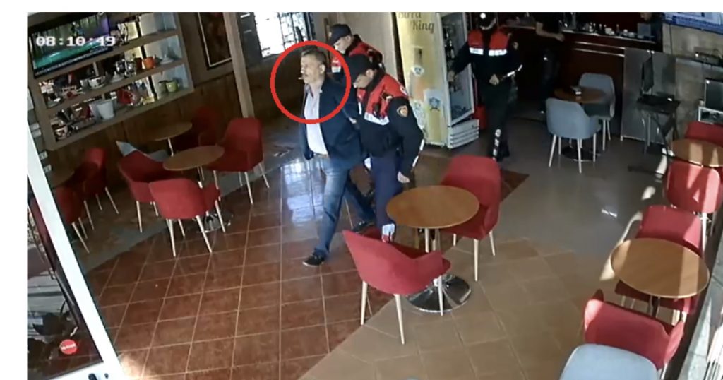 Video/ Policia  shoqëron disa banorë të Unazës së Re, gratë mblidhen në rrugë për protestë