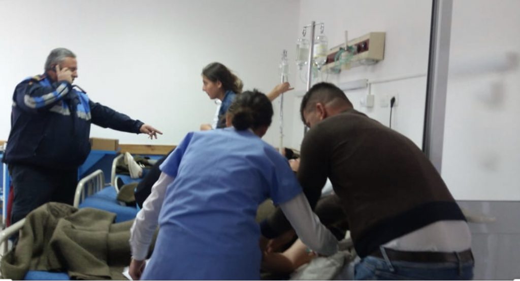 Policia jep sqarime pas helmimit të 14 nxënësve në shkollën e mesme të Shupenzës