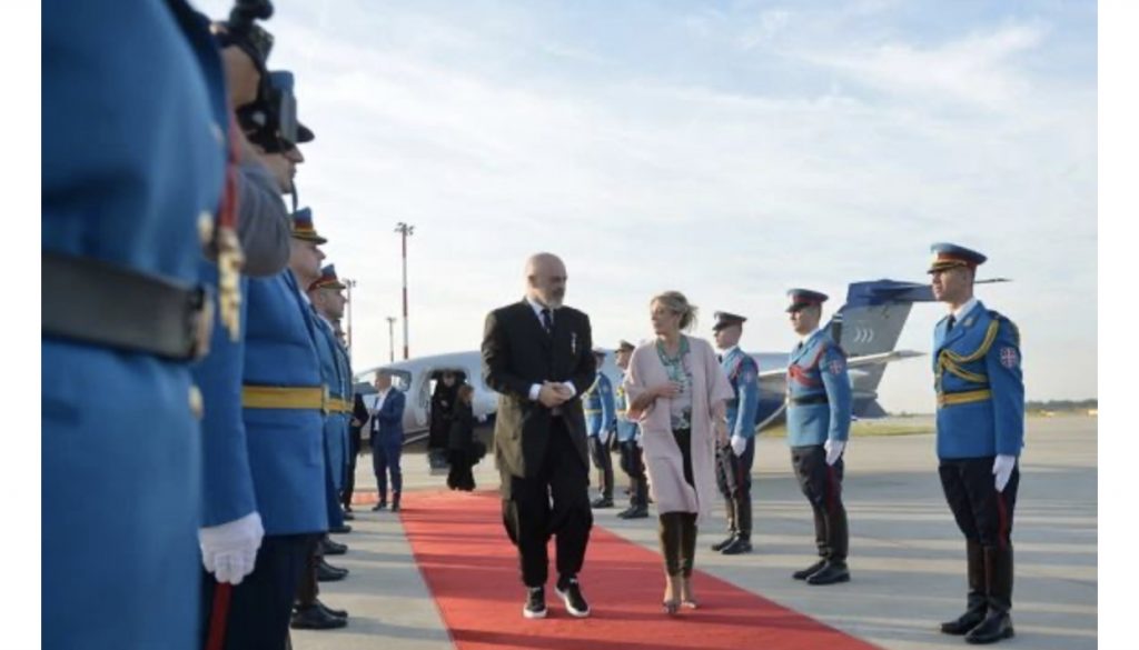 Foto/’Mini-Shengeni’ midis tre shteteve, Rama e Zaev në Beograd