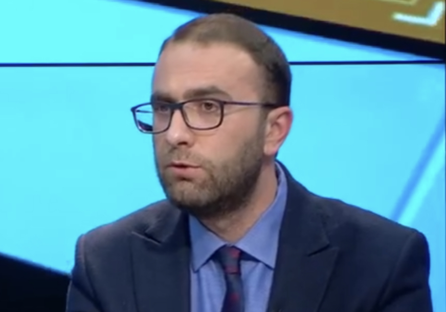 Reforma zgjedhore/ Bardhi i përgjigjet PS: Nuk mund të jetë i njërës palë. Jemi të gatshëm të…