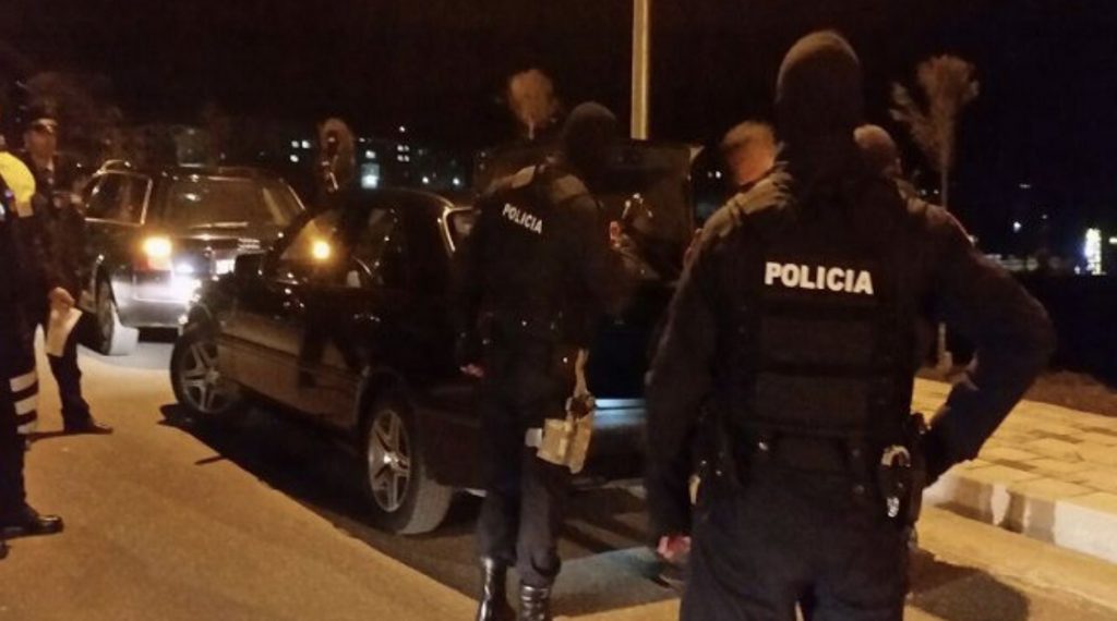 Makina e një gjyqtari në Tiranë përdoret në një ngjarje kriminale
