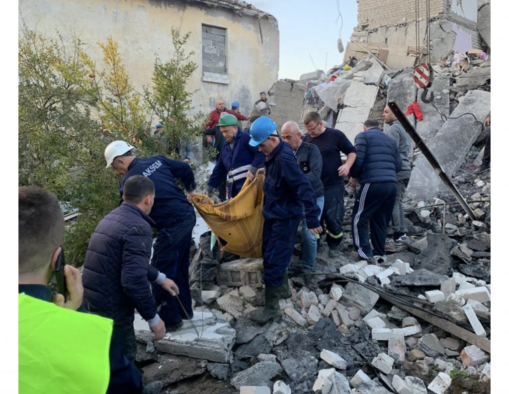 Rama reagon për termetin: Pikat më fatale në Durrës dhe Thumanë