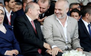 Erdogan flet për tërmetin në Shqipëri. Apel botës islame për ndihmë: Si janë vëllezërit tanë në këtë stinë të ftohtë
