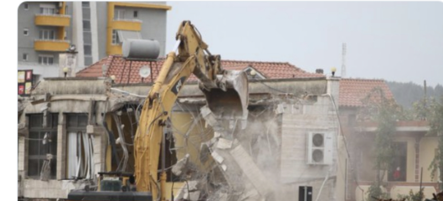 Përplasja te Astiri, Veliaj del me thirrjen për banorët: Nëse ke marrë paratë…