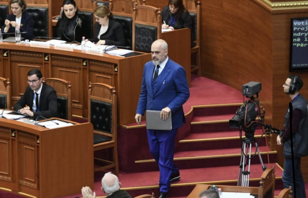 Rama ultimatum: Sot miratoni ligjin e medias