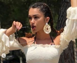 Vetëm 19 vjeç dhe modelja shqiptare do të bëhet pjesë e klipit të Ariana Grandes