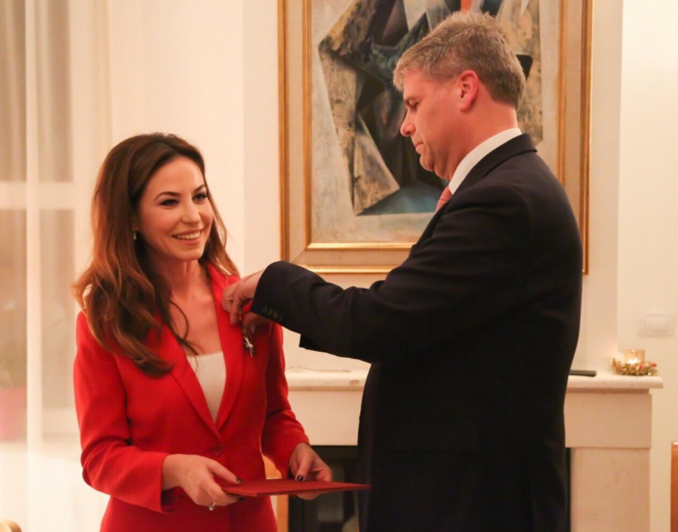Vlerësohet me “Dekoratën e Lartë të Nderit“ nga Presidenti i Austrisë pedagogia dhe përkthyesja Jonila Godole