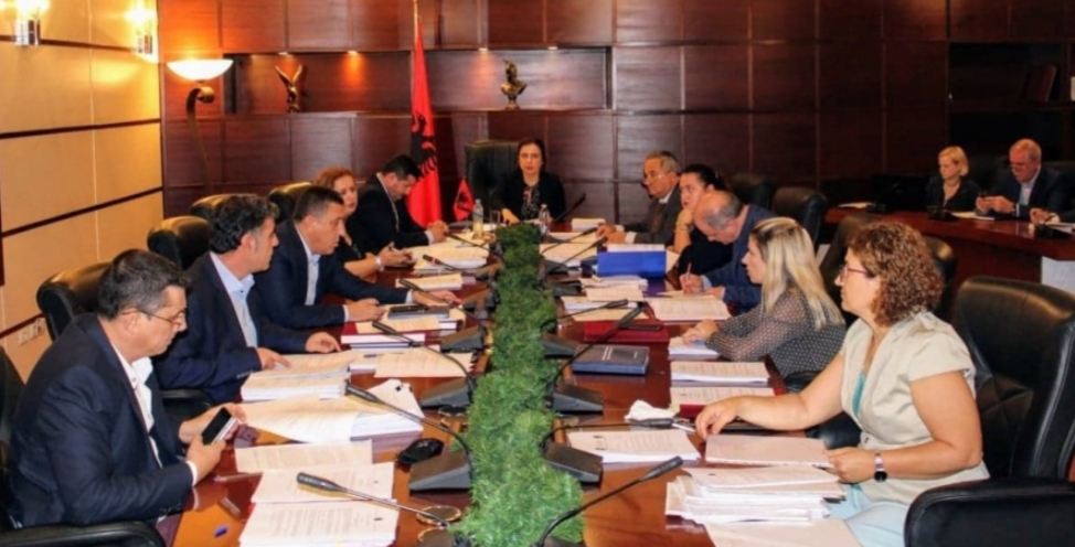 Kush janë 18 gjyqtarët e Gjykatës së Posaçme, çfarë vendosi KLGJ-ja