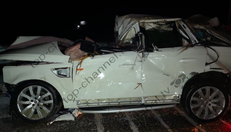 Aksidenti tragjik me dy të vdekur në Elbasan, makina u bë copa, motoçikleta përfundoi poshtë urës