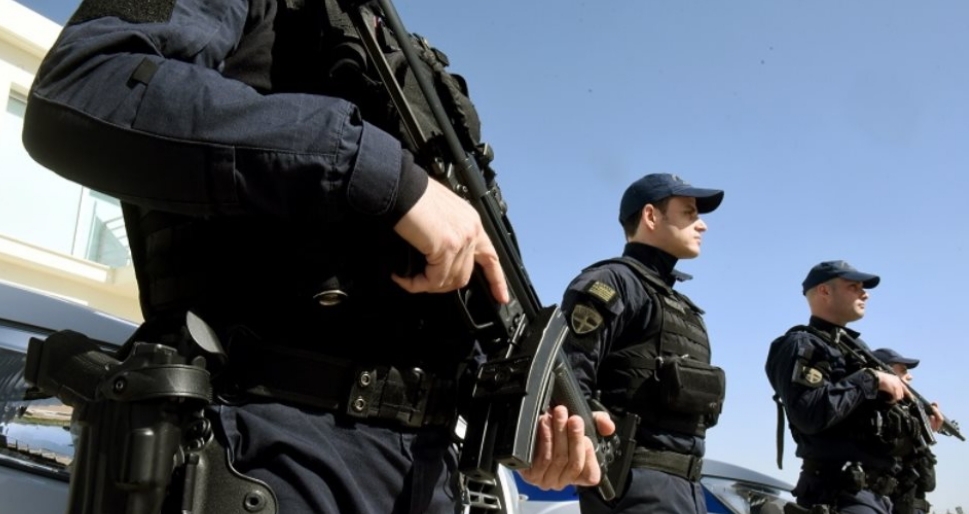 Shkëmbim zjarri në kufirin greko-shqiptar, përplasje mes policisë dhe një bande grabitësish