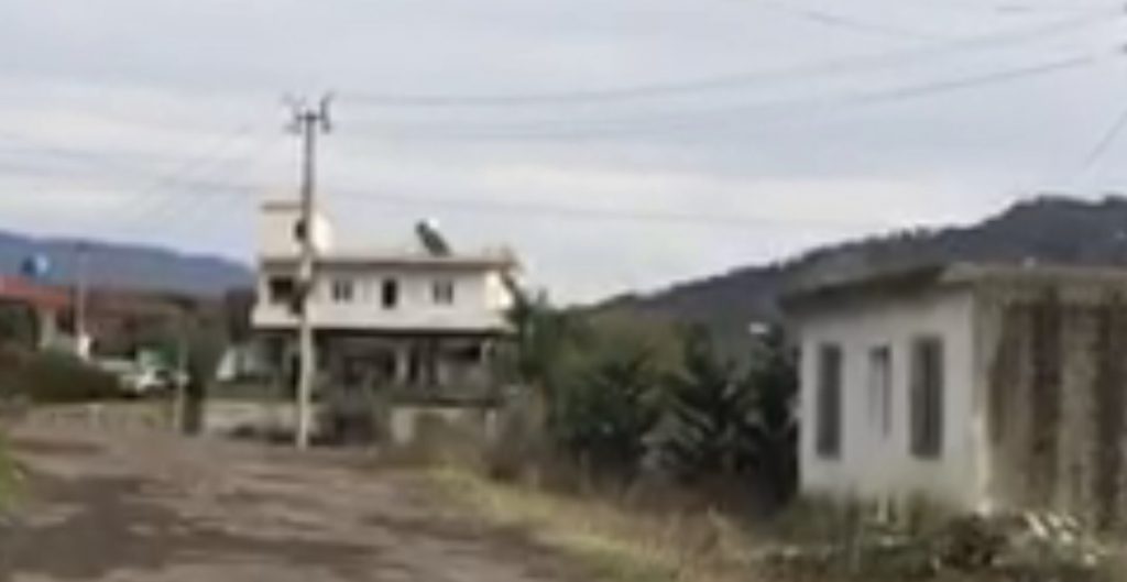 Gardiani pranon krimin: Nuk na e ka fajin komshiu, por motra