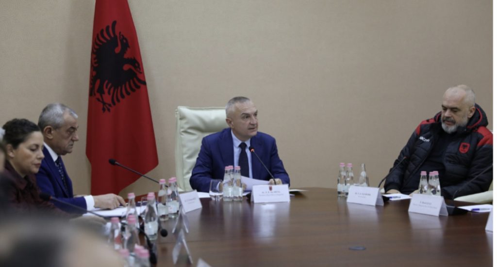 Meta mbledh Këshillin e Sigurisë Kombëtare, Rama i pranishëm