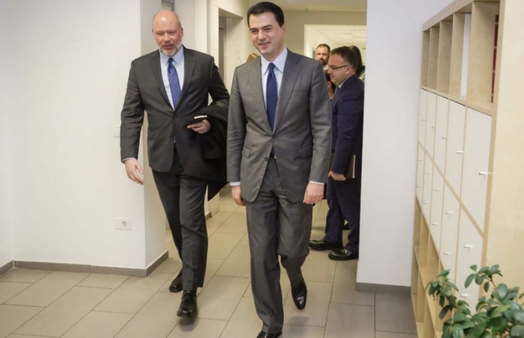 Kryedemokrati Lulzim Basha takon Paul McCarthy, Drejtor i IRIglobal për Europën
