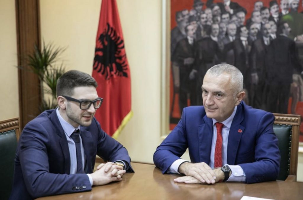 Presidenca konfirmon takimin e kreut të Shtetit Meta me Alex Soros. Zbulohet çfarë u diskutua midis tyre