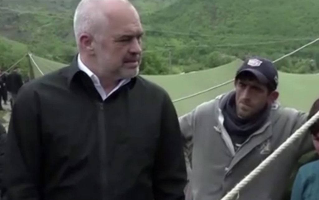 Ina Zhupa publikon videon se si mashtron kryeministri