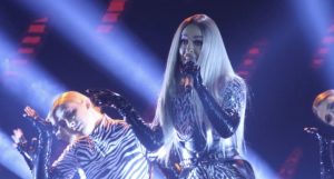 Eleni Foureira ndez skenën e Festivalit të RTSH, thërret “Shqipëri, ju dua shumë”
