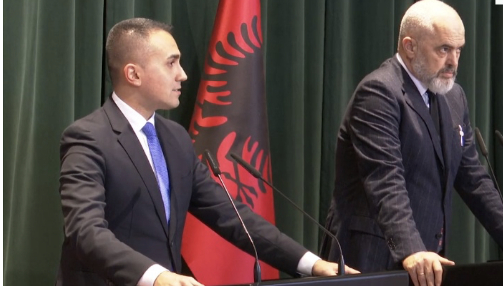 Mesazhi i ministrit të Jashtëm italian: Të ulen tensionet, të gjithë aktorët politikë të hapin kanalet e dialogut