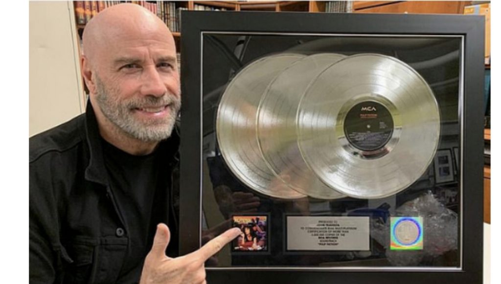 John Travolta fiton  pllakën e tretë të platinit