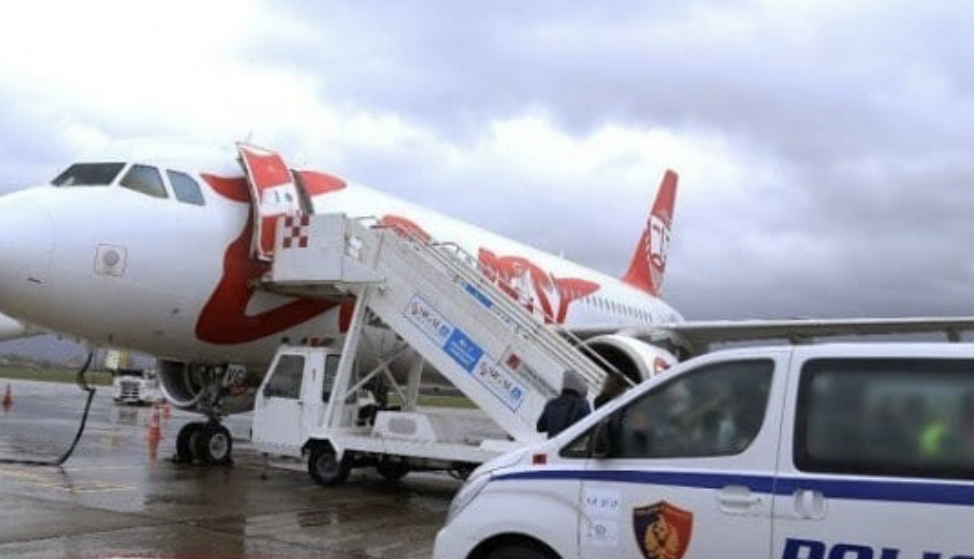 Arrestohet punonjësi në aeroportin e Rinasit dhe një 23-vjeçare
