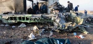 Rrëzohet avioni me 176 pasagjerë në Iran, zyrtarët: S’ka të mbijetuar