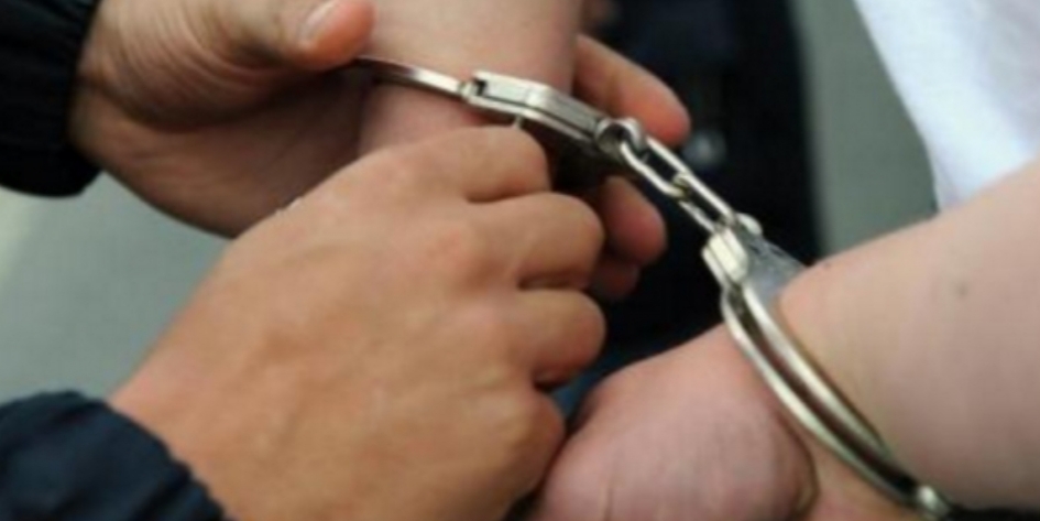 Djali gati të vriste babanë, ngjarje e rëndë në Këlcyrë, pas telefonatës policia ndërhyn dhe arreston 35-vjeçarin