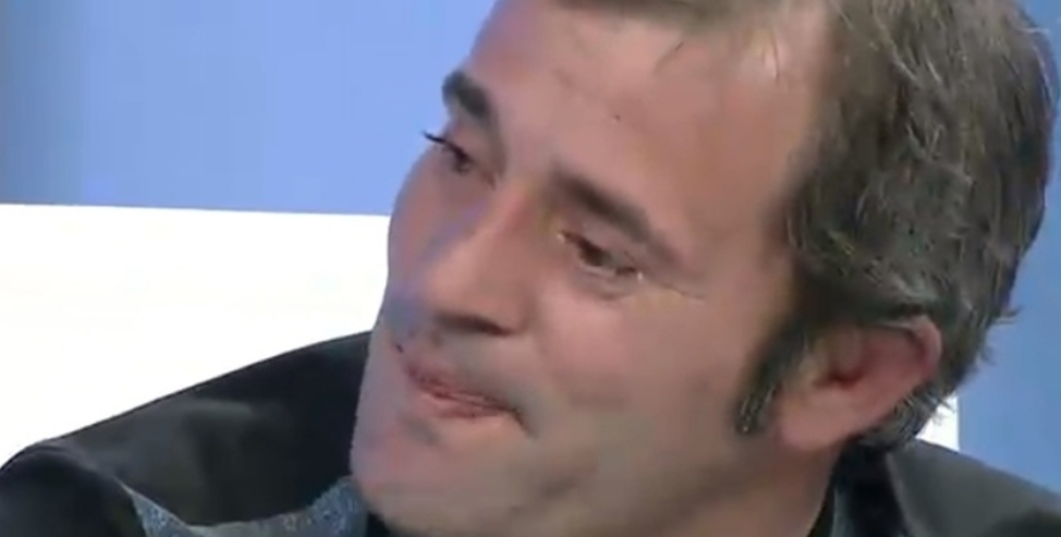 Burri tregon si e braktisi gruaja dhe i mori vajzën: Tani bashkëjeton me…