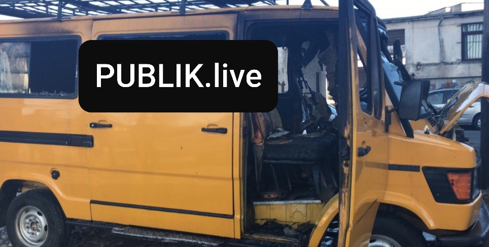 Përfshihet nga flakët furgoni i linjës Shkodër-Dukagjin, shoferi doli me vrap sapo…