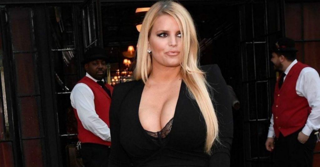 Jessica Simpson: Po e vrisja veten me alkool dhe pilula