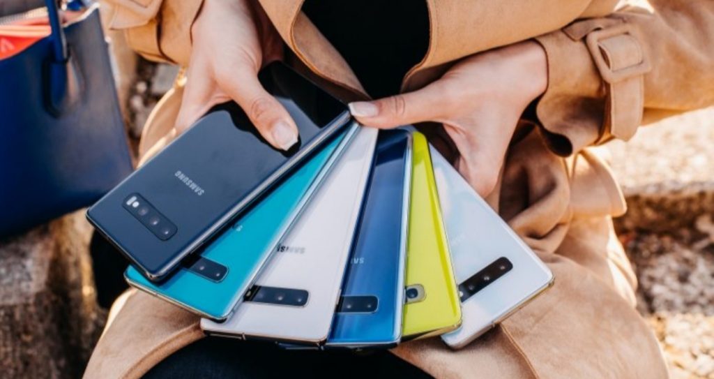 Smartphone-t Samsung Galaxy të lëvduar si më të mirët e vitit